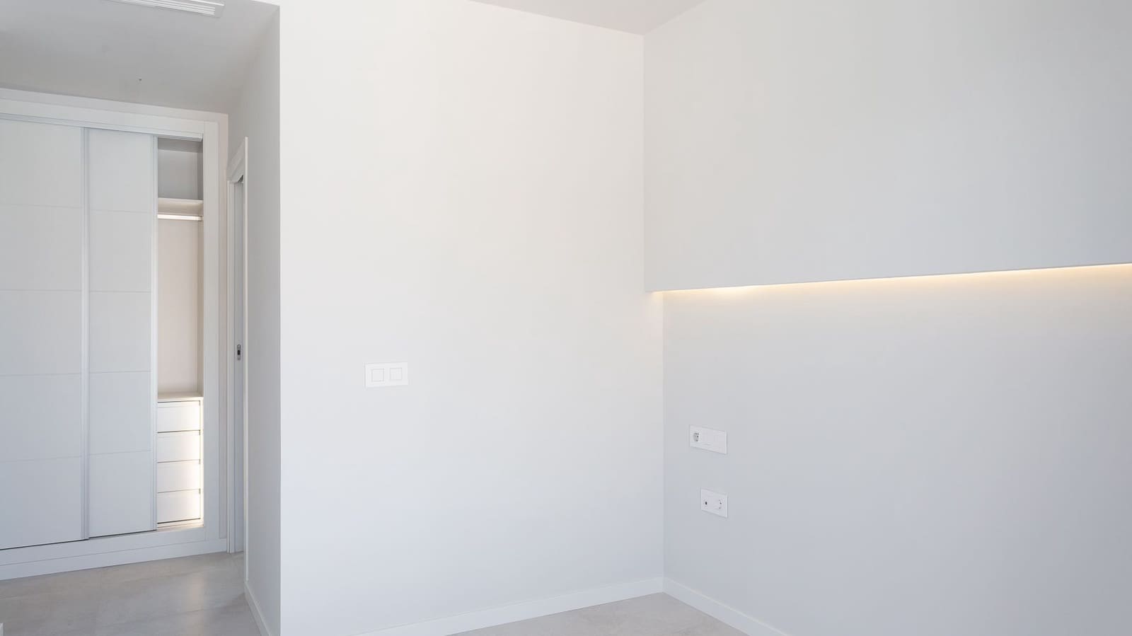 3 bedroom Terraced Villa for sale in Els Poblets with garage - € 415,000 (Ref: 9542441)