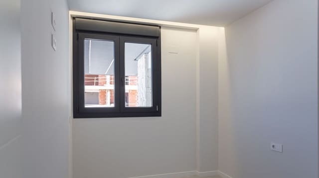 Adosado de 3 habitaciones en Els Poblets en venta con garaje - 415.000 € (Ref: 9542441)