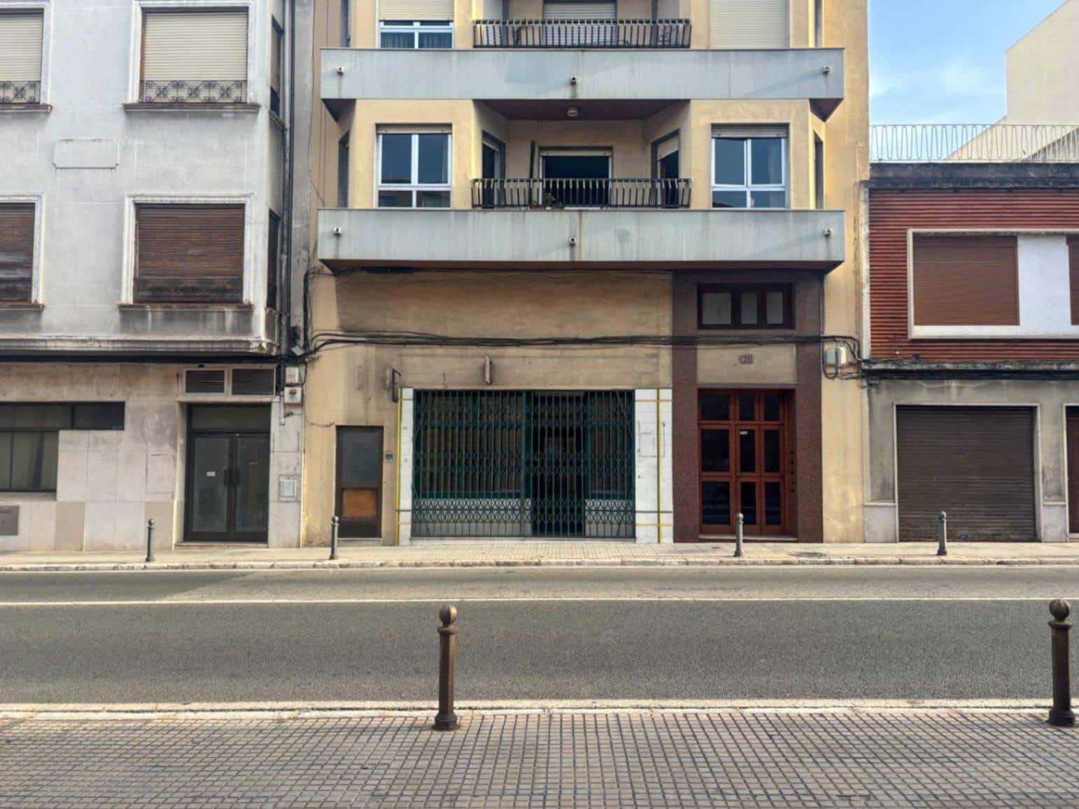 Commerciale in vendita in Oliva - 78.000 € (Rif: 9542442)