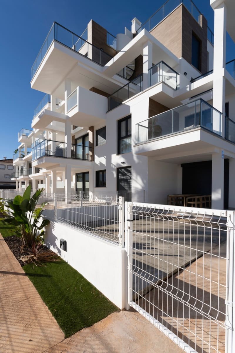 3 bedroom Penthouse for sale in Denia with pool - € 499,000 (Ref: 9542444)