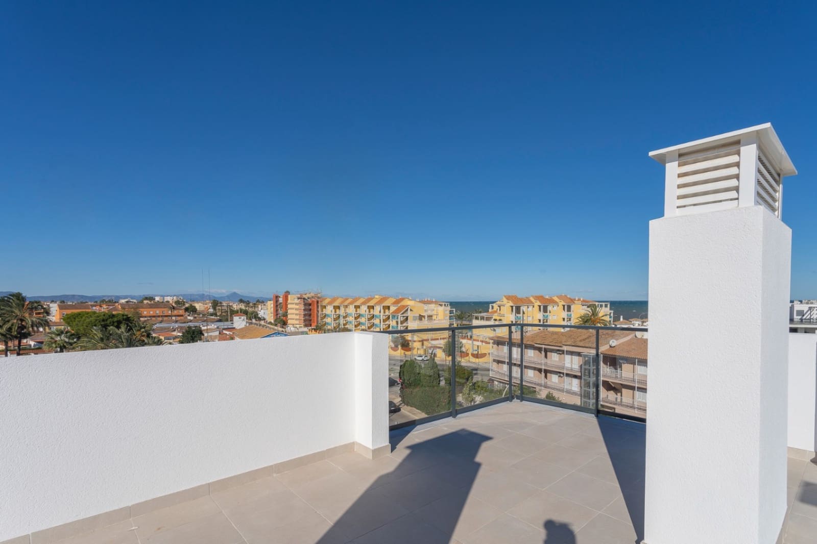 3 bedroom Penthouse for sale in Denia with pool - € 499,000 (Ref: 9542444)
