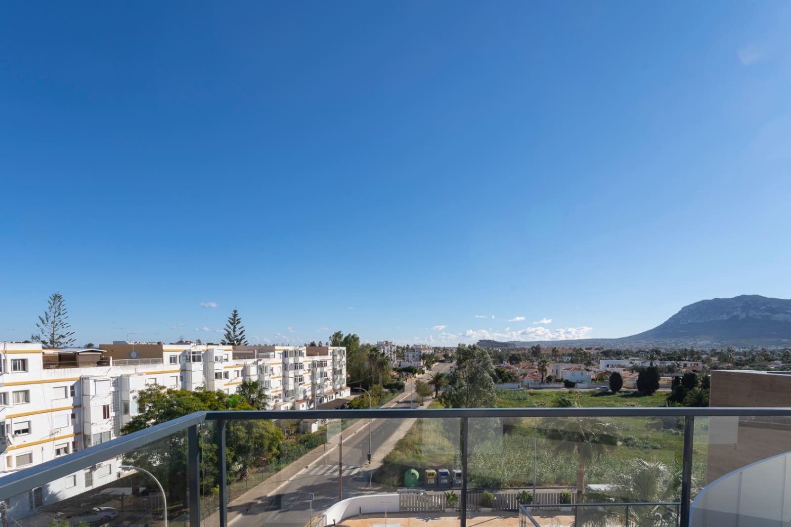 3 bedroom Penthouse for sale in Denia with pool - € 499,000 (Ref: 9542444)