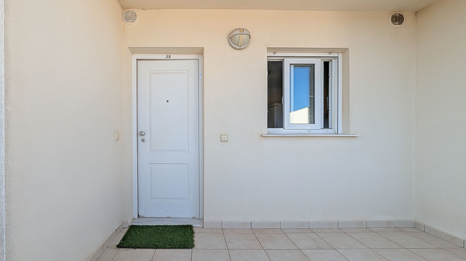 2 Zimmer Apartment zu verkaufen in Oliva mit Garage - 220.000 € (Ref: 9542448)