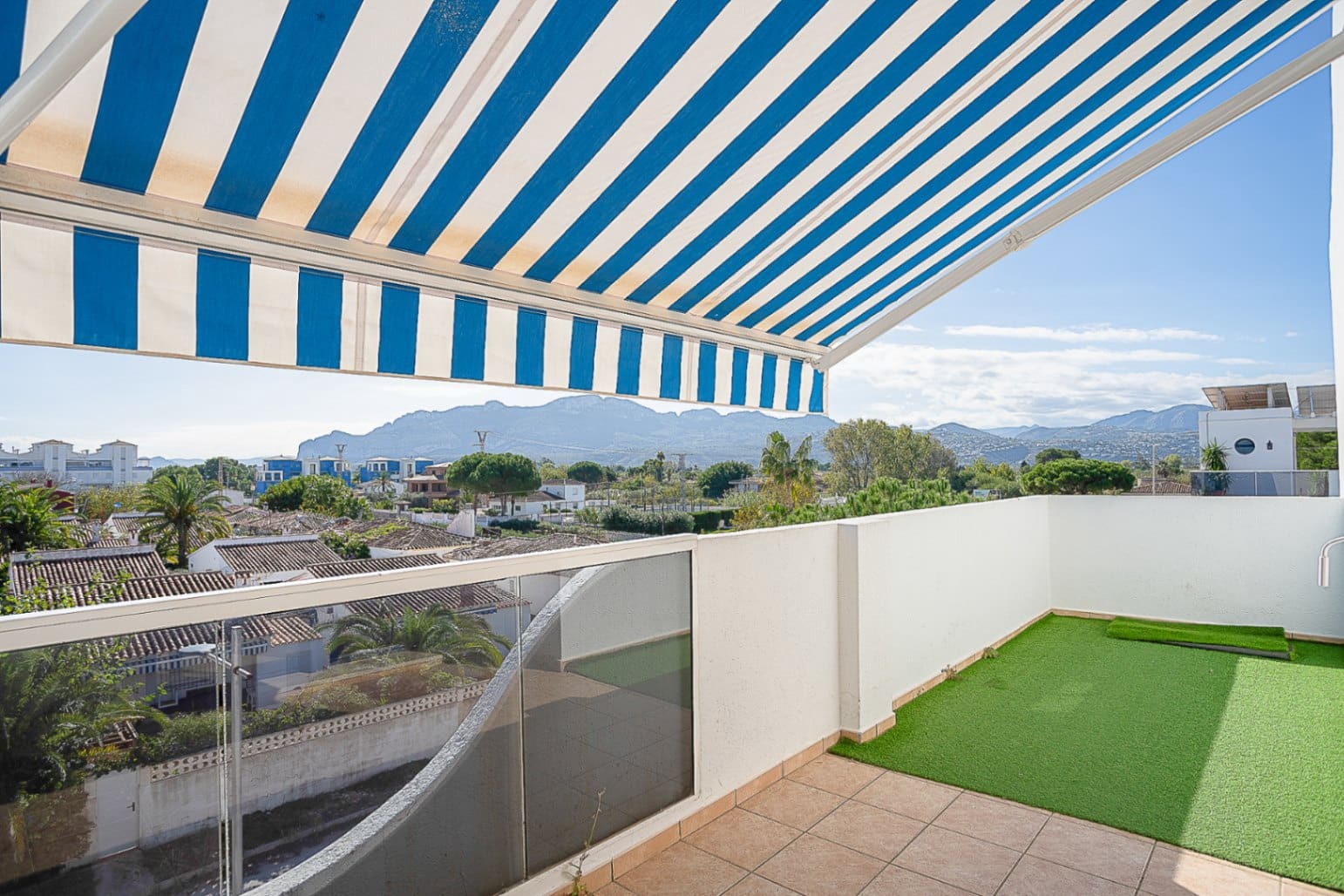 2 soveværelse Lejlighed til salg i Denia med swimmingpool garage - € 260.000 (Ref: 9542449)