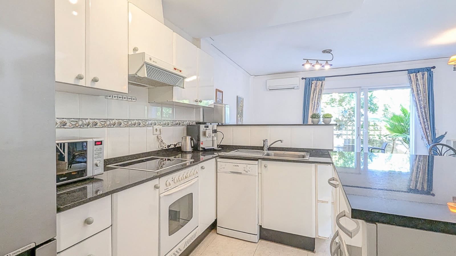 2 bedroom Terraced Villa for sale in Els Poblets with pool garage - € 265,000 (Ref: 9655588)