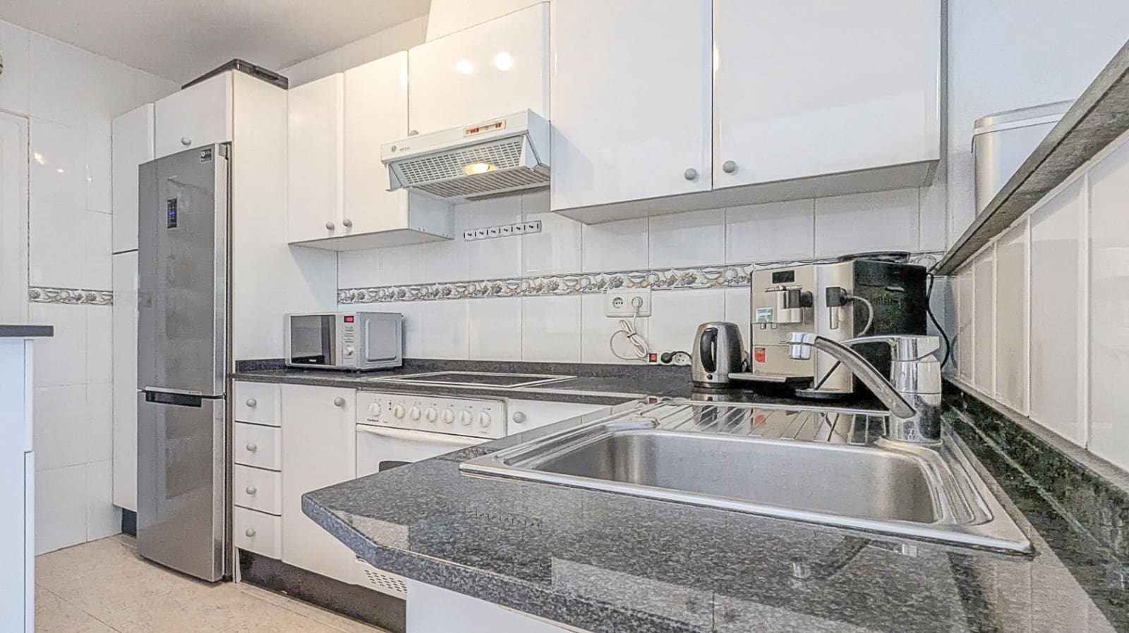 2 bedroom Terraced Villa for sale in Els Poblets with pool garage - € 265,000 (Ref: 9655588)