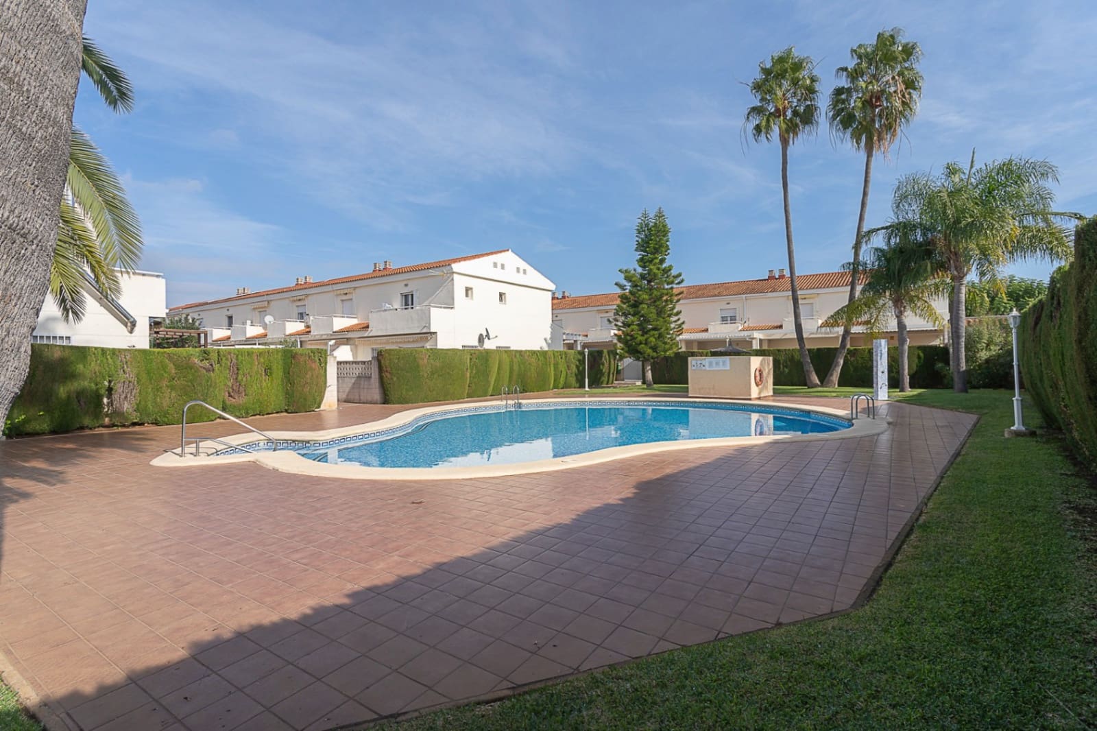 2 bedroom Terraced Villa for sale in Els Poblets with pool garage - € 265,000 (Ref: 9655588)