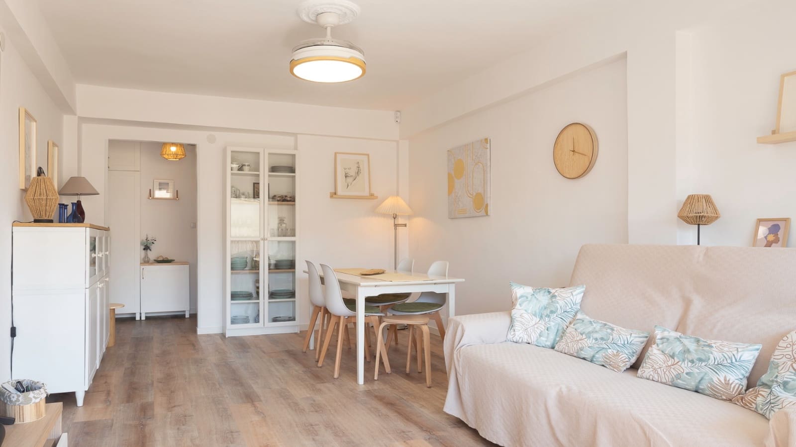 2 bedroom Apartment for sale in Denia with garage - € 196,000 (Ref: 9733805)