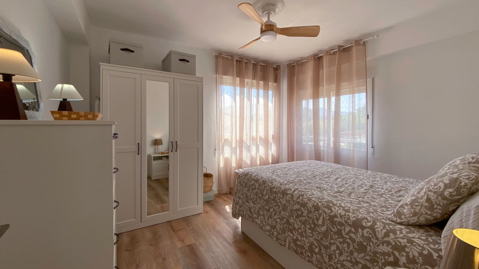 2 bedroom Apartment for sale in Denia with garage - € 196,000 (Ref: 9733805)