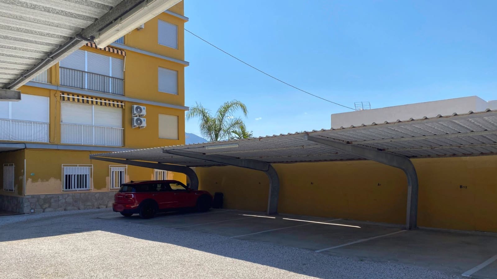 2 bedroom Apartment for sale in Denia with garage - € 196,000 (Ref: 9733805)