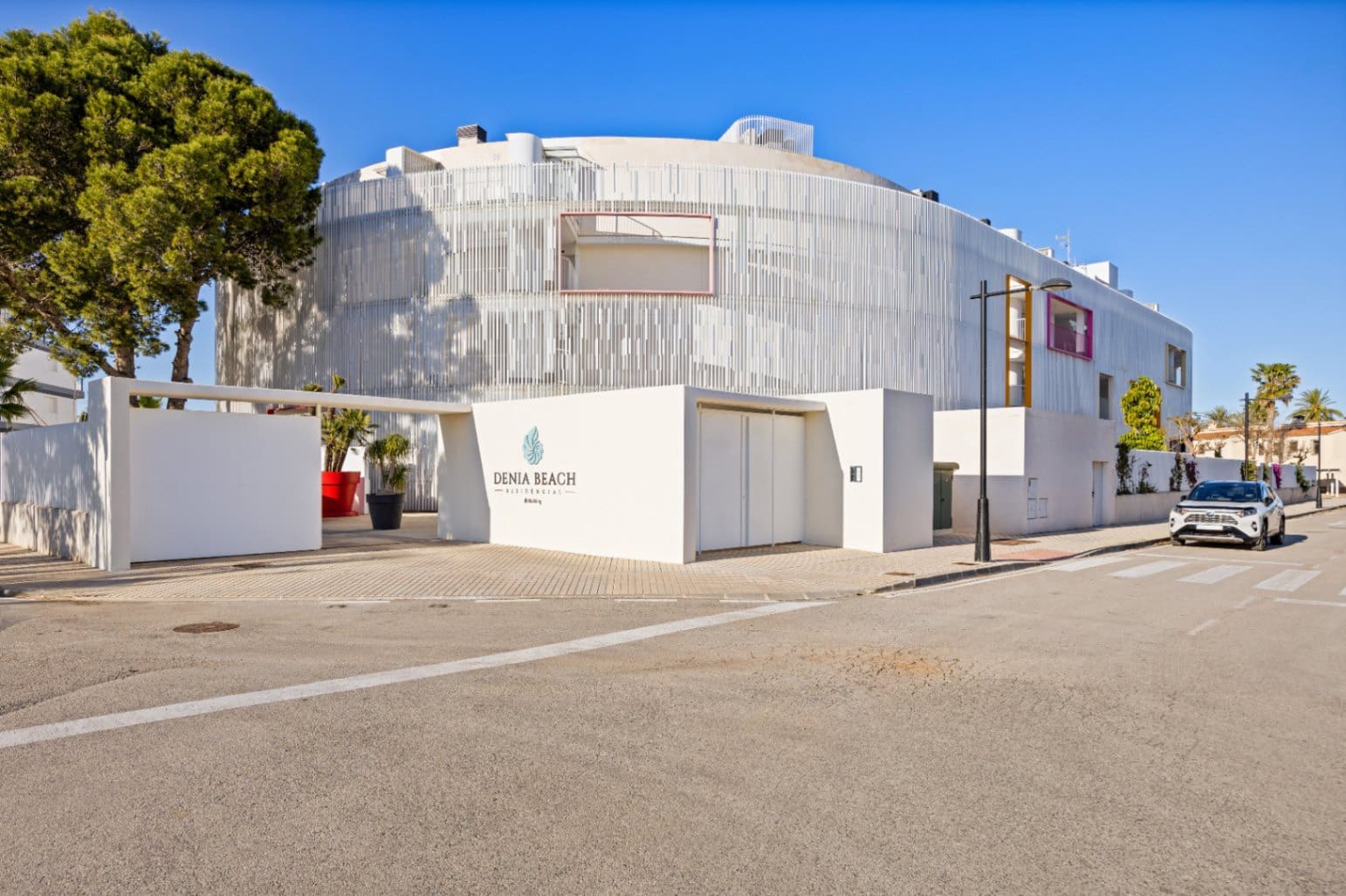 3 bedroom Apartment for sale in Denia with pool garage - € 599,000 (Ref: 9733806)