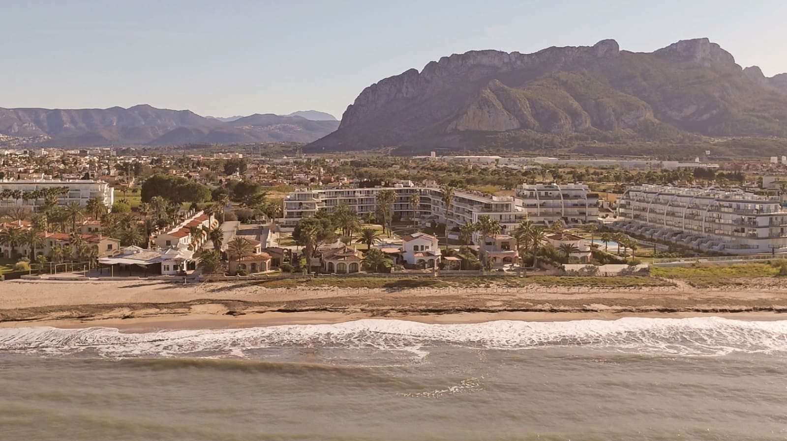 3 bedroom Apartment for sale in Denia with pool garage - € 599,000 (Ref: 9733806)