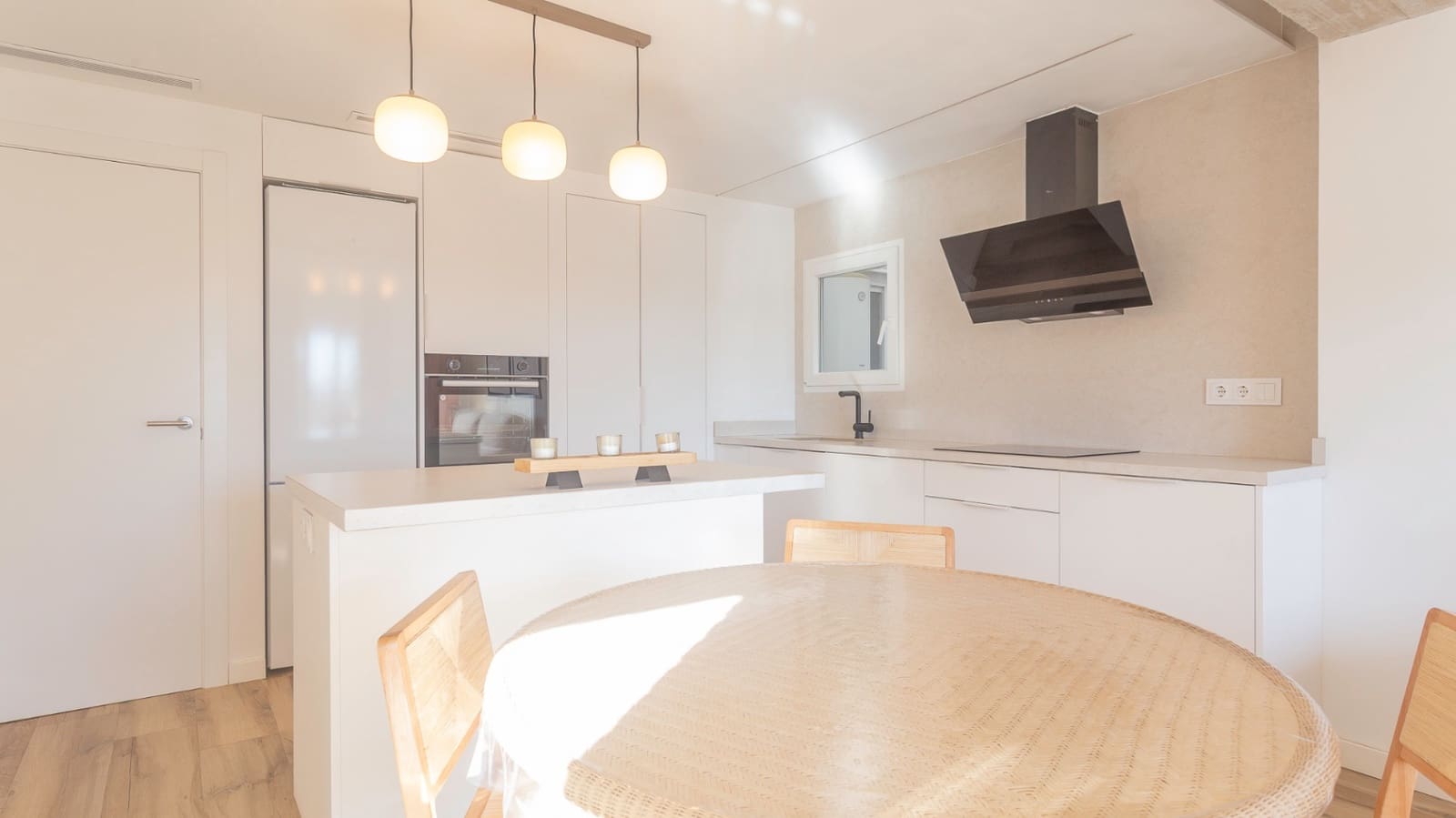 3 bedroom Apartment for sale in Denia with garage - € 375,000 (Ref: 9733807)