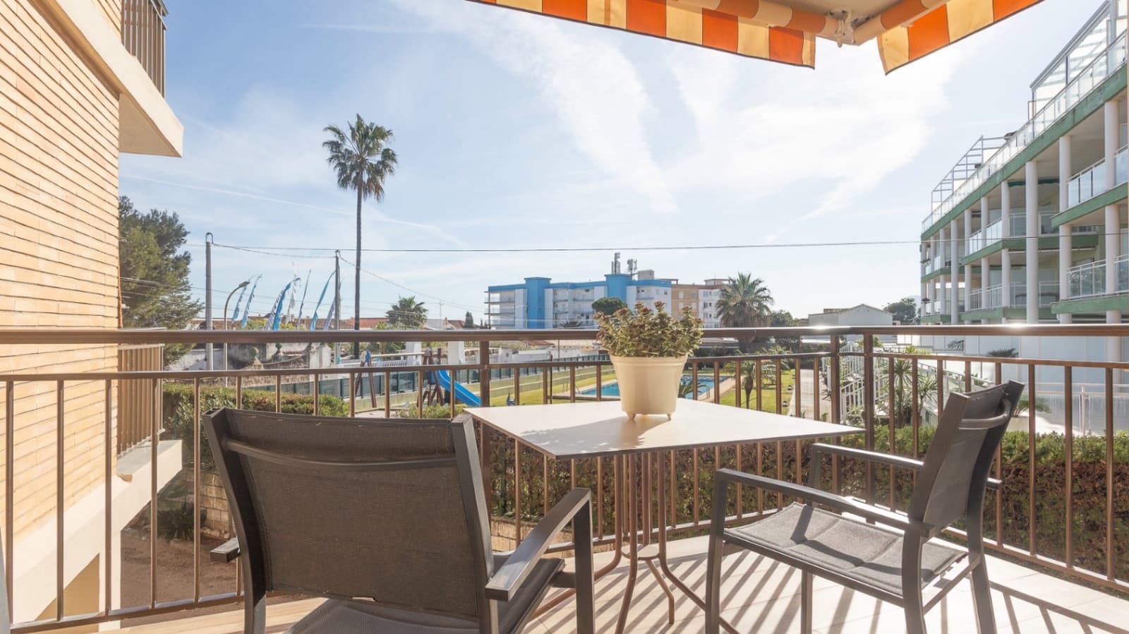 3 bedroom Apartment for sale in Denia with garage - € 375,000 (Ref: 9733807)