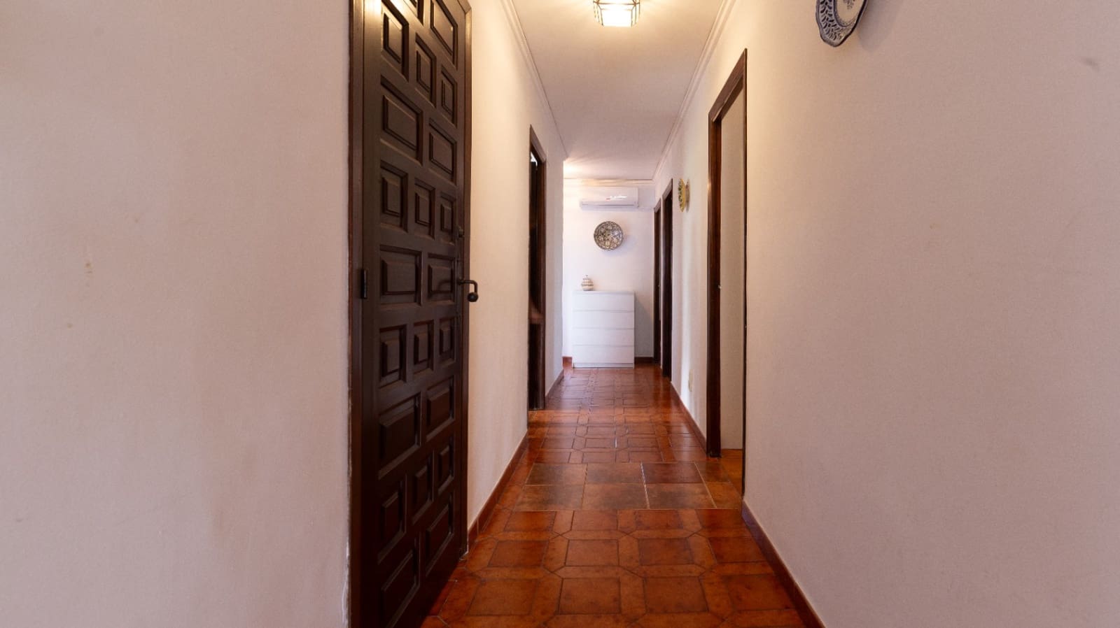 5 chambre Villa/Maison à vendre à Oliva avec garage - 379 000 € (Ref: 9932318)