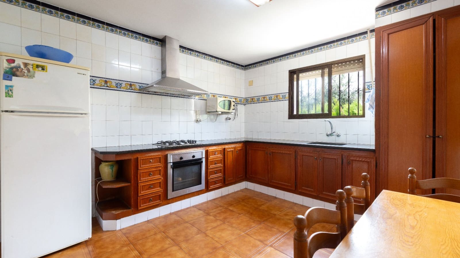 5 chambre Villa/Maison à vendre à Oliva avec garage - 379 000 € (Ref: 9932318)