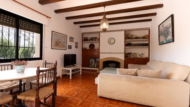 5 chambre Villa/Maison à vendre à Oliva Playa, Oliva avec garage - 379 000 € (Ref: 9932318)