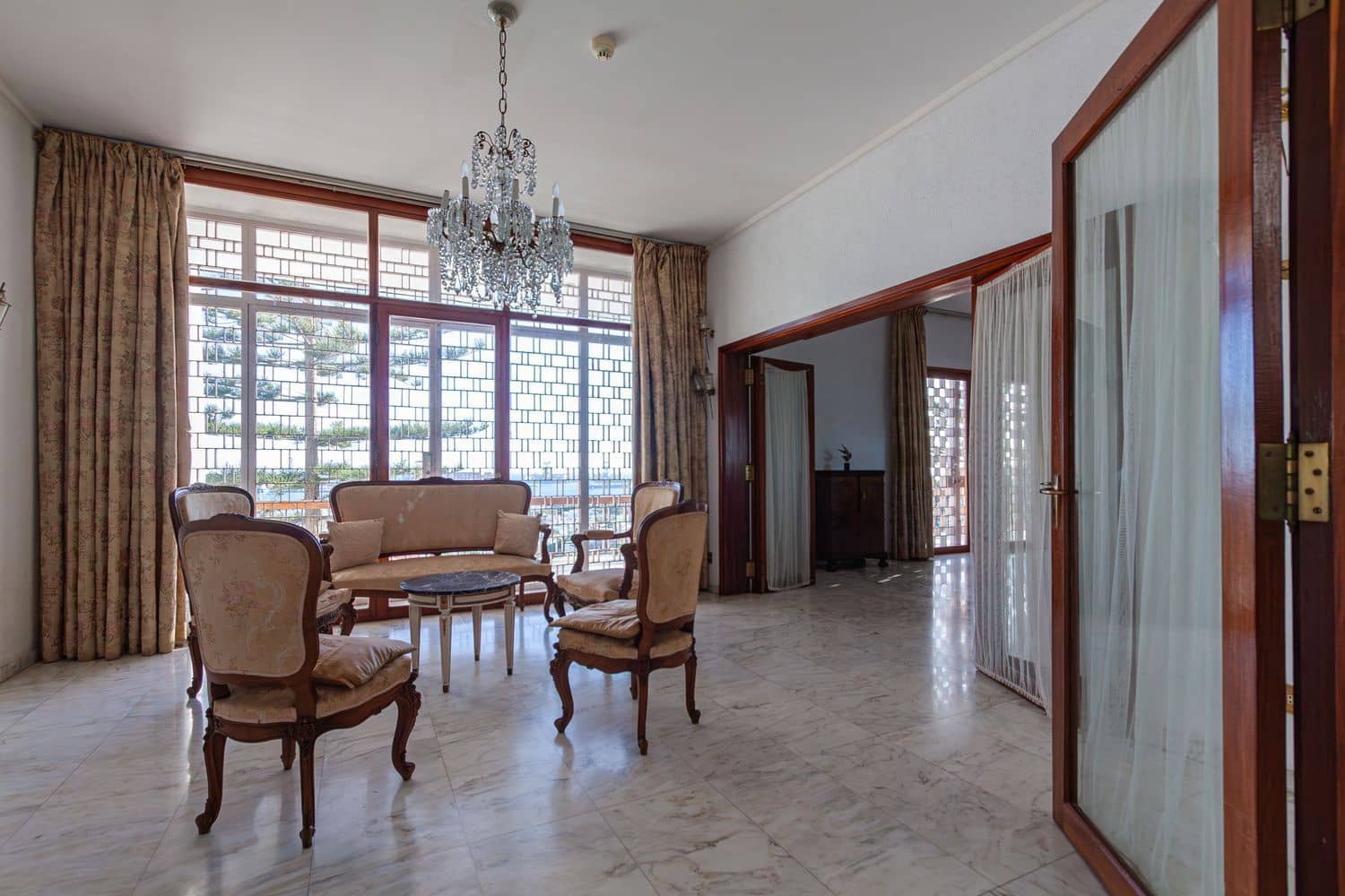 7 slaapkamer Villa te koop in Las Palmas de Gran Canaria met garage - € 2.300.000 (Ref: 8997226)