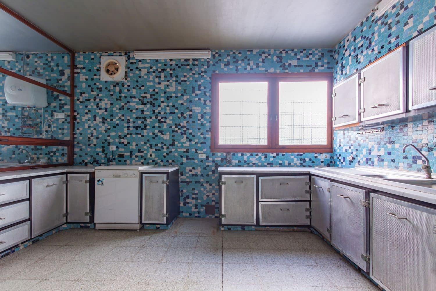 7 slaapkamer Villa te koop in Las Palmas de Gran Canaria met garage - € 2.300.000 (Ref: 8997226)