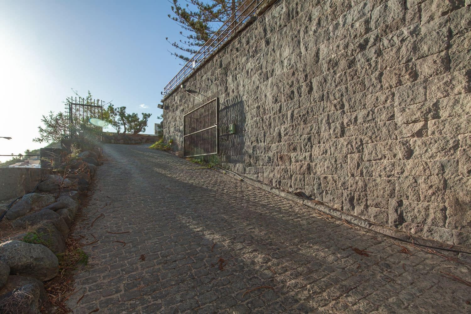 7 slaapkamer Villa te koop in Las Palmas de Gran Canaria met garage - € 2.300.000 (Ref: 8997226)