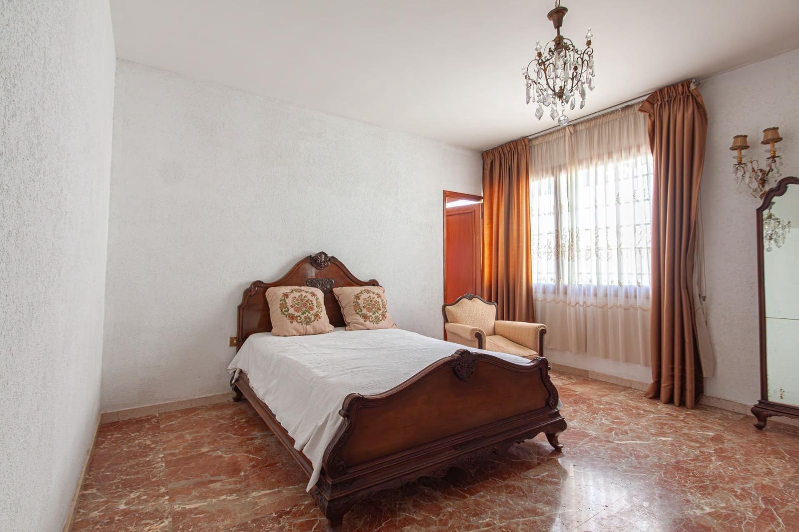 7 sypialnia Willa na sprzedaż w Las Palmas de Gran Canaria z garażem - 2 300 000 € (Ref: 8997226)