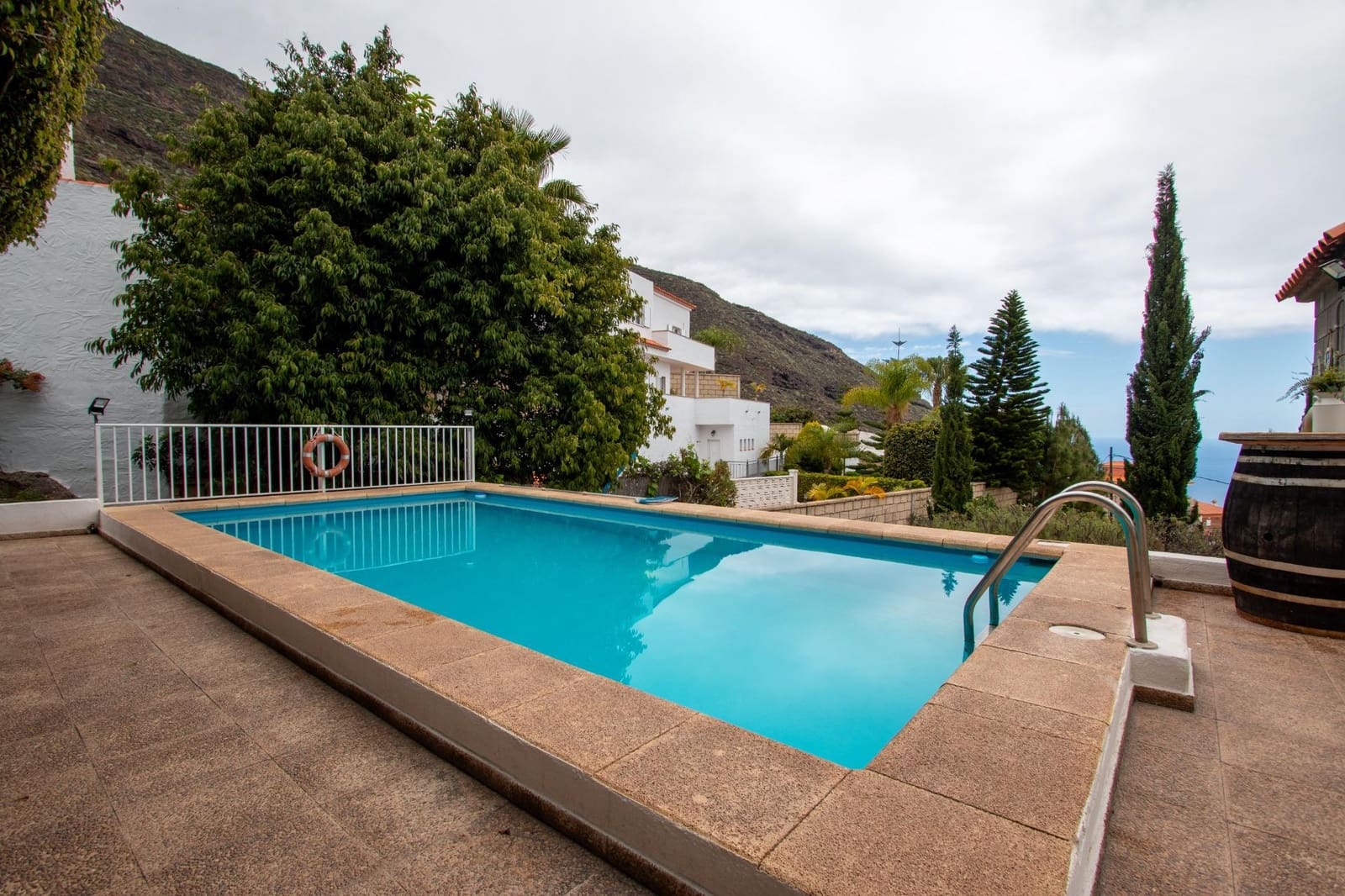 6 soveværelse Villa til salg i Araya med swimmingpool garage - € 632.000 (Ref: 8997227)