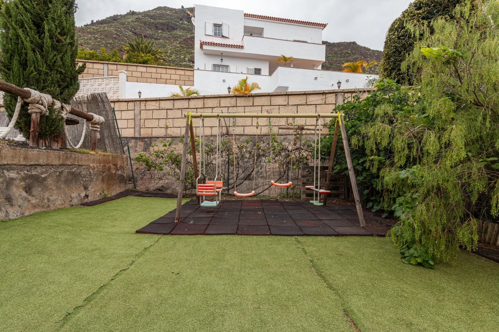 6 soveværelse Villa til salg i Araya med swimmingpool garage - € 632.000 (Ref: 8997227)