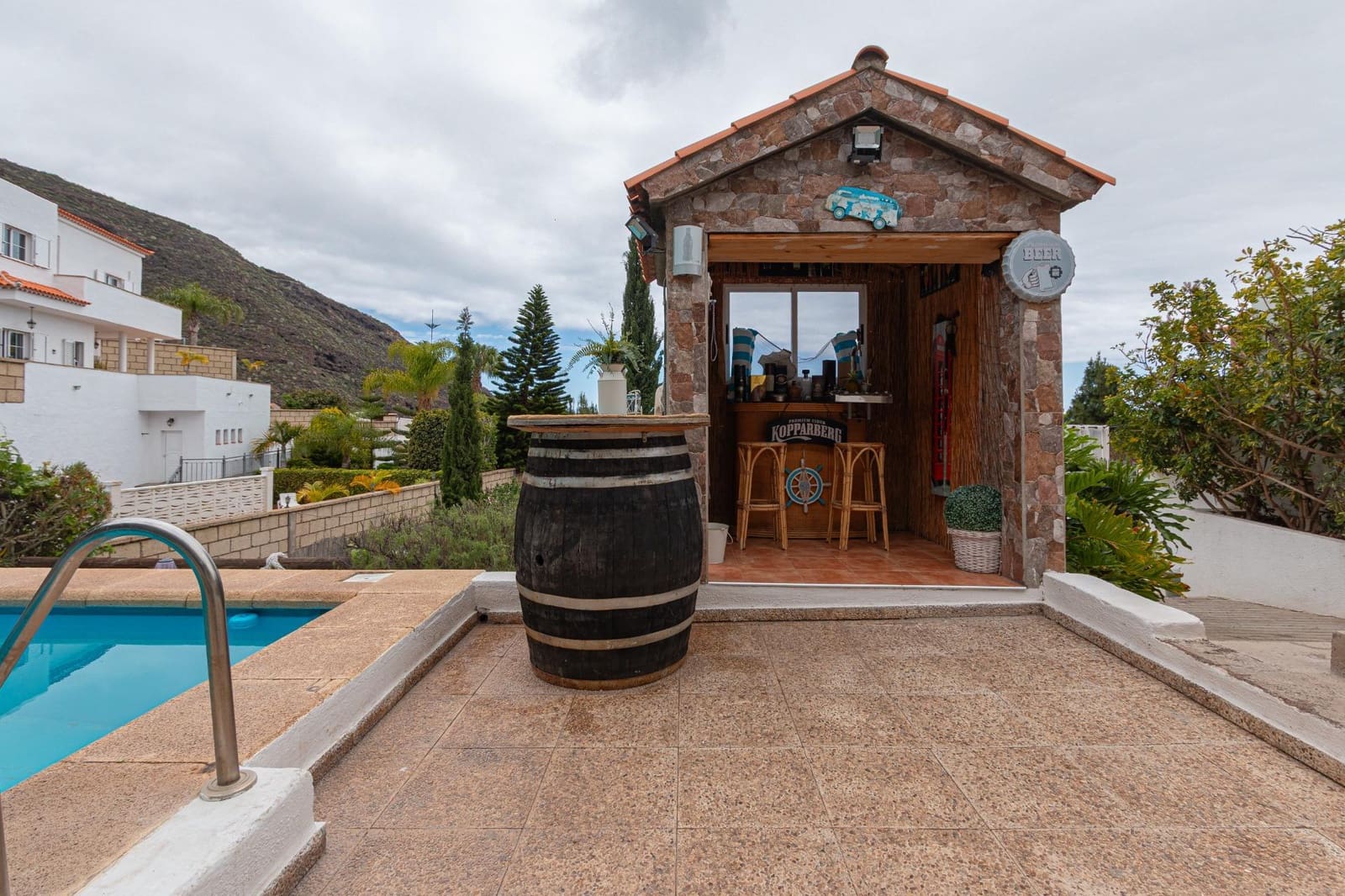 6 soveværelse Villa til salg i Araya med swimmingpool garage - € 632.000 (Ref: 8997227)