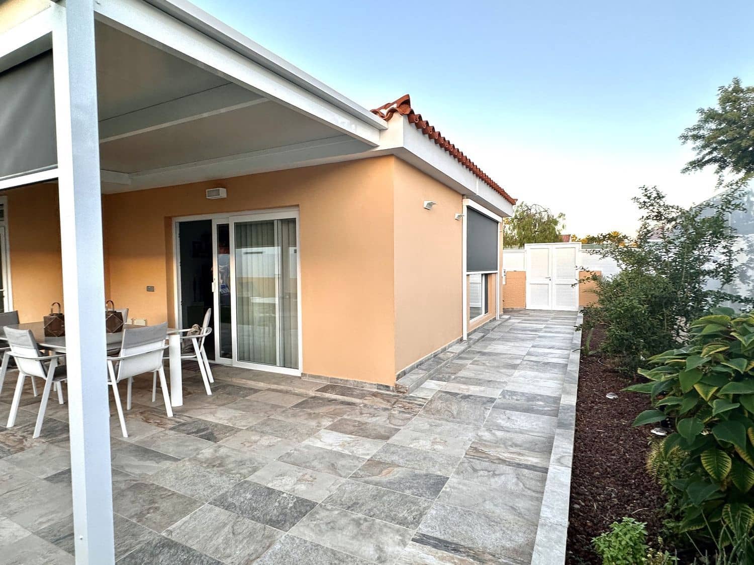 2 Zimmer Villa zu verkaufen in Maspalomas mit Pool - 785.400 € (Ref: 9001706)