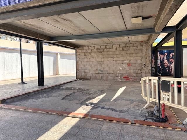 Erhverv til salg i Meloneras, San Bartolomé de Tirajana - € 100.000 (Ref: 9001708)