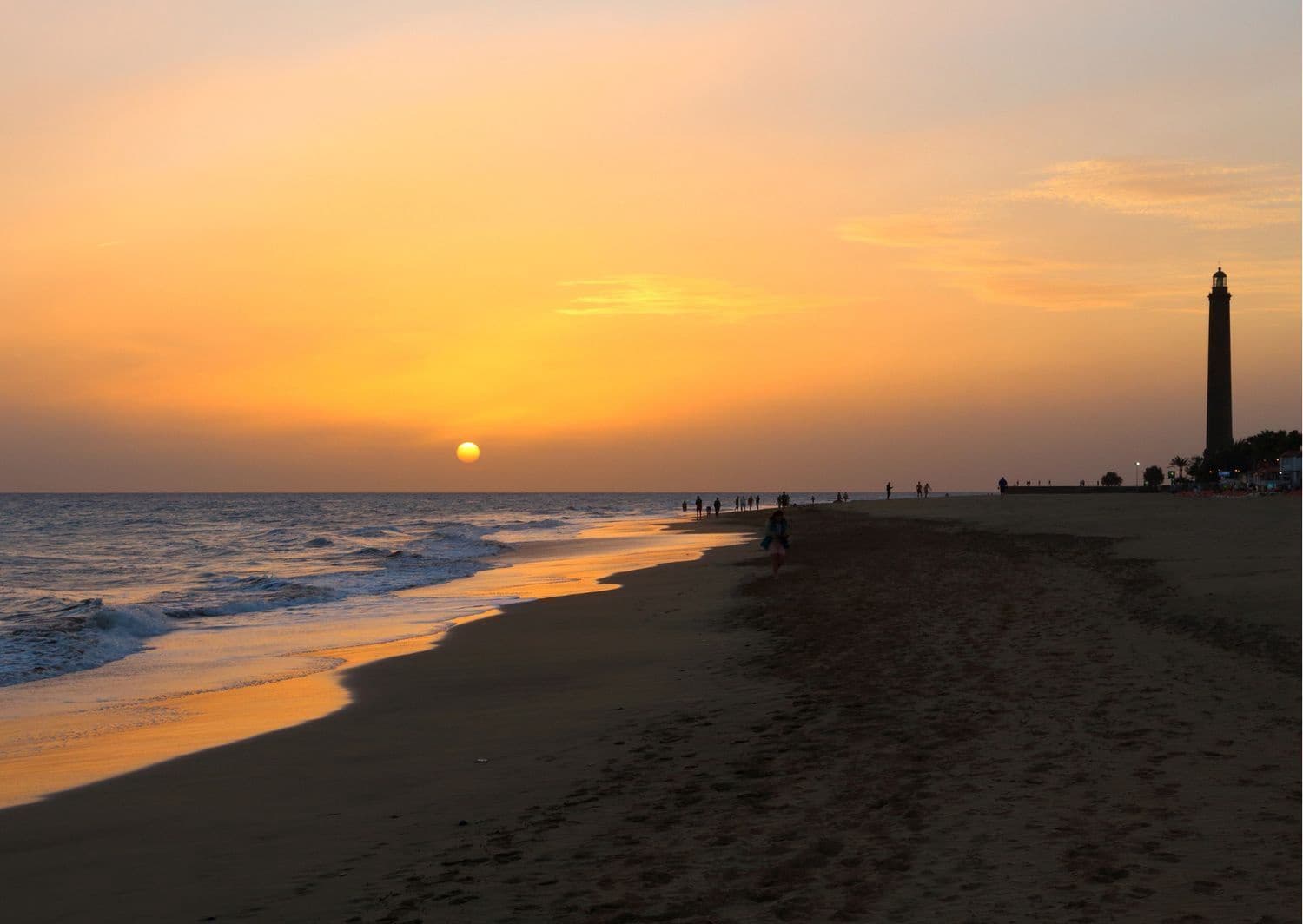 Commercial for sale in San Bartolome de Tirajana - € 100,000 (Ref: 9001708)