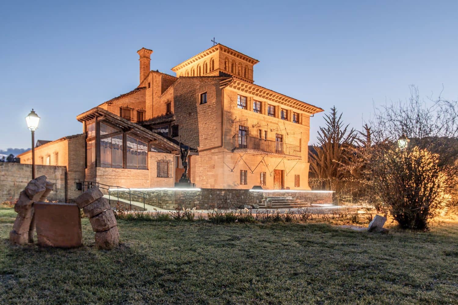Chalet de 2 habitaciones en Estella / Lizarra en venta con piscina garaje - 1.400.000 € (Ref: 9001709)