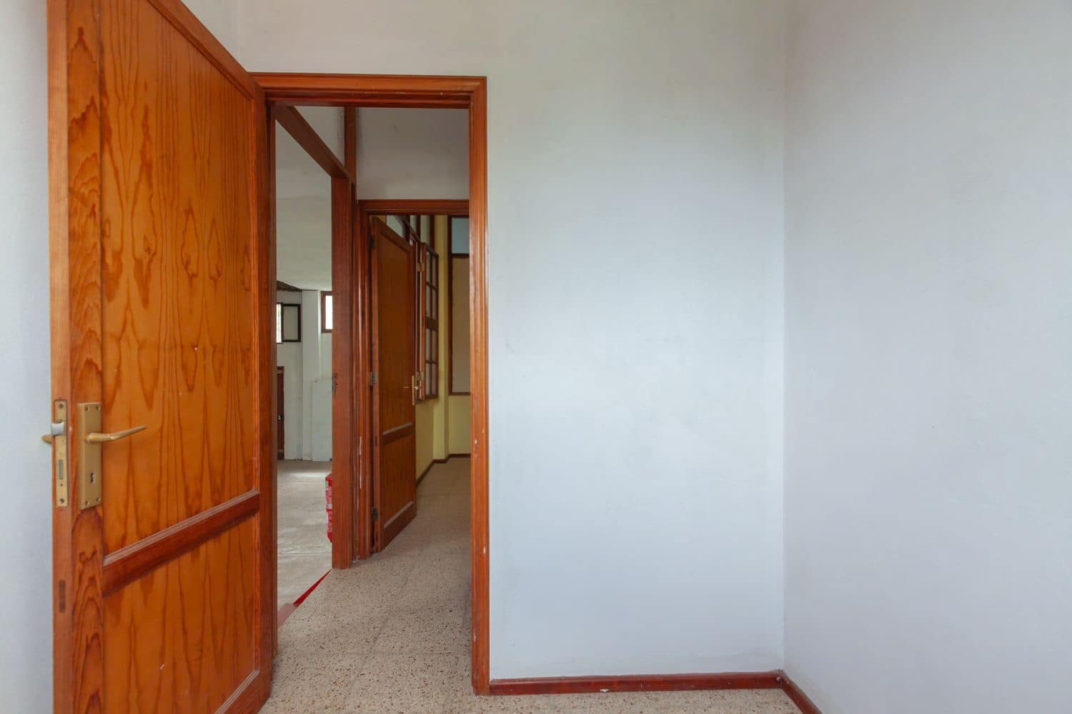 Erhverv til salg i Las Palmas de Gran Canaria med garage - € 270.000 (Ref: 9001713)