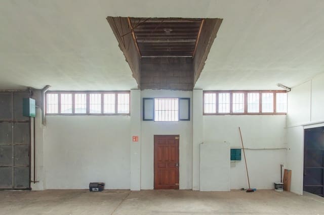 Kommersiell til salgs i Marzagán - Los Hoyos - La Montañeta, Las Palmas de Gran Canaria med garasje - € 270 000 (Ref: 9001713)