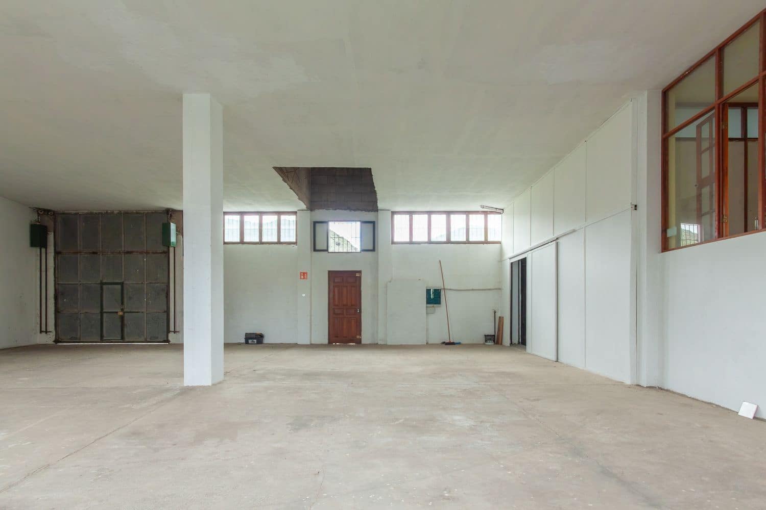 Commercial for sale in Las Palmas de Gran Canaria with garage - € 255,000 (Ref: 9001713)