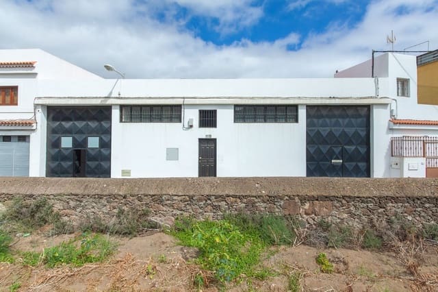 Commerciale in vendita in Marzagán - Los Hoyos - La Montañeta, Las Palmas de Gran Canaria con garage - 255.000 € (Rif: 9001713)