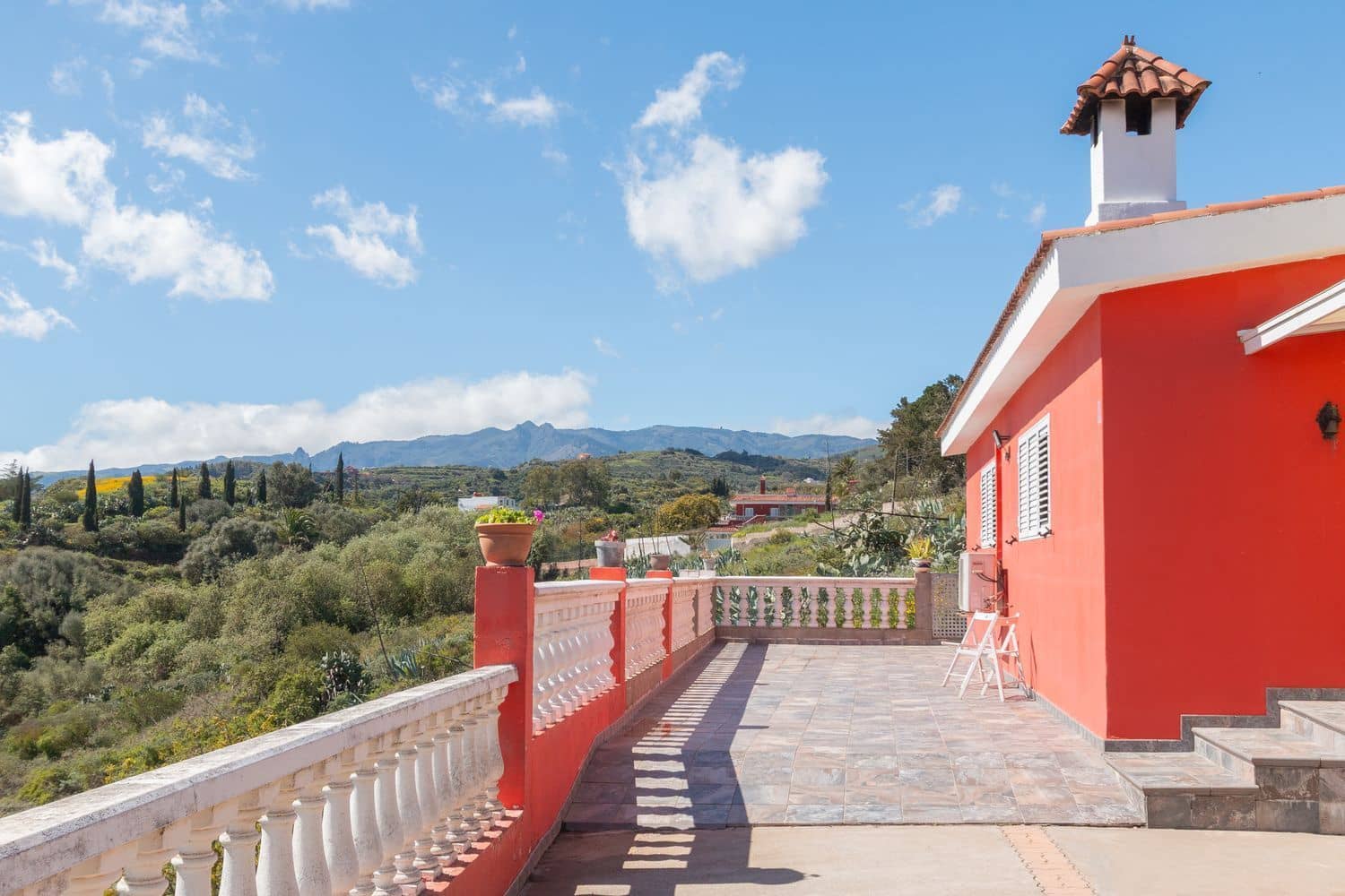 4 soveværelse Villa til salg i Teror med garage - € 530.000 (Ref: 9001716)