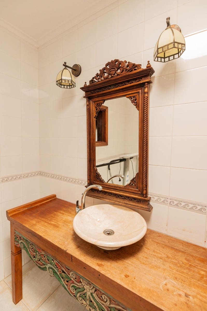 3 soverom Villa til salgs i Tahiche med svømmebasseng garasje - € 1 200 000 (Ref: 9057625)