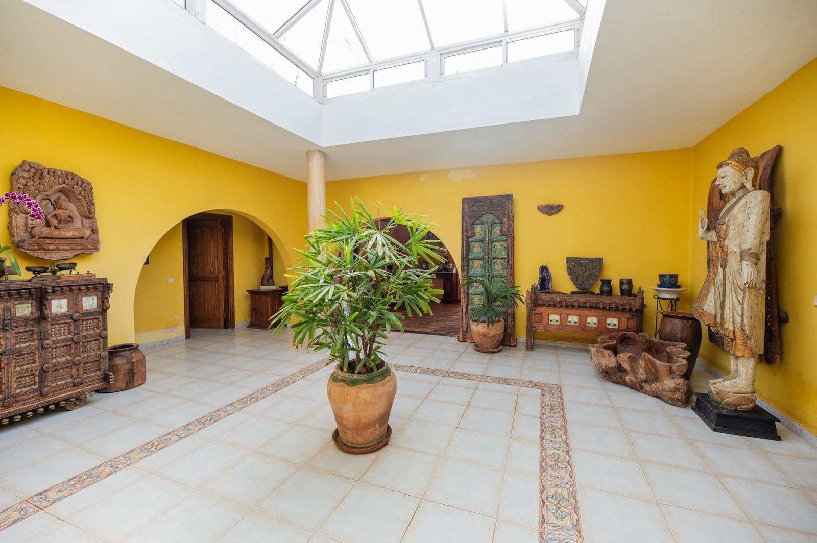 3 soverom Villa til salgs i Tahiche med svømmebasseng garasje - € 1 200 000 (Ref: 9057625)