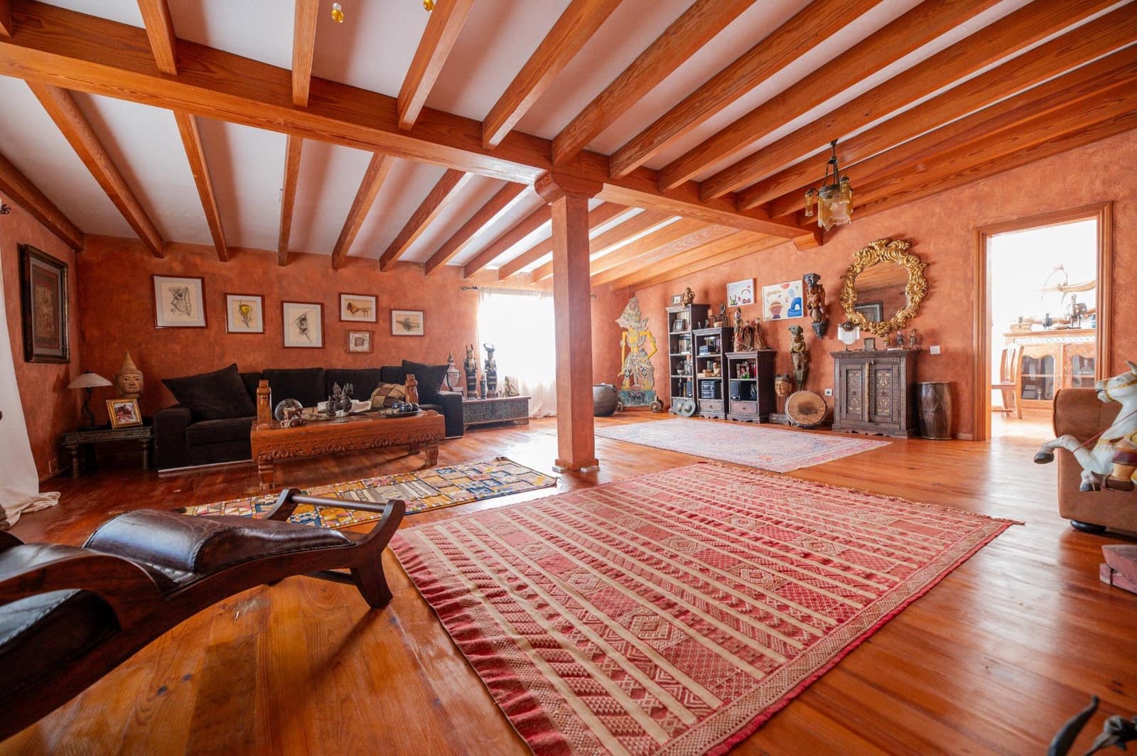 3 soverom Villa til salgs i Tahiche med svømmebasseng garasje - € 1 200 000 (Ref: 9057625)