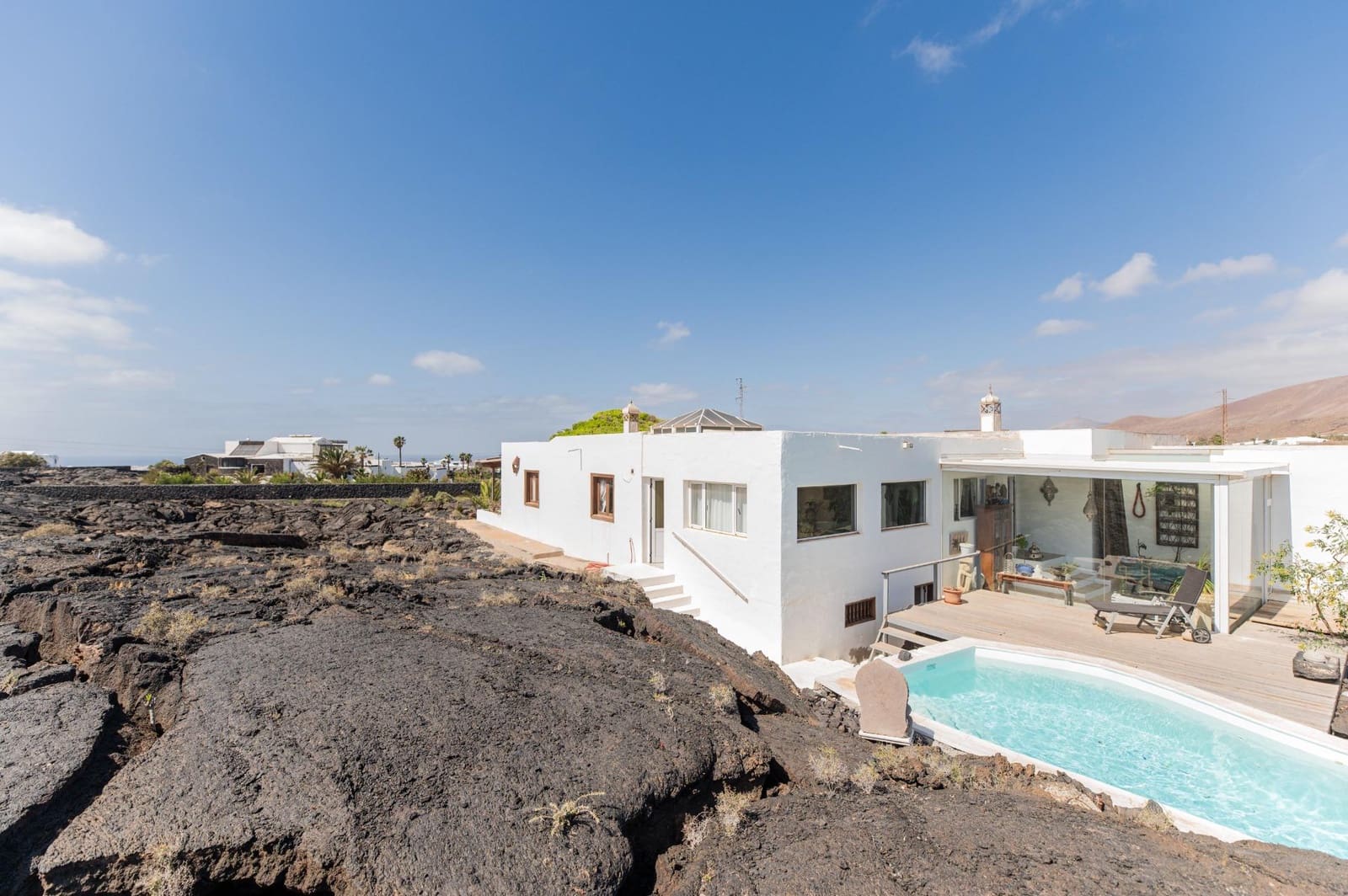 3 soverom Villa til salgs i Tahiche med svømmebasseng garasje - € 1 200 000 (Ref: 9057625)