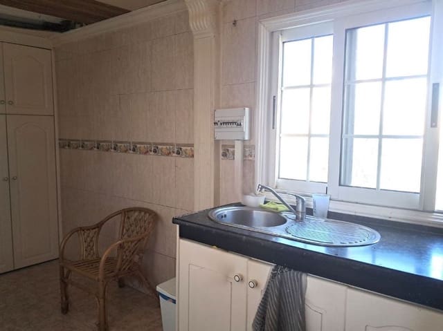 4 slaapkamer Huis te koop in Jinámar, Telde - € 141.000 (Ref: 9068834)