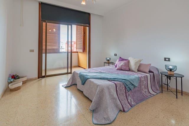 4 chambre Appartement à vendre à Gáldar - 206 000 € (Ref: 9077978)