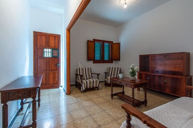 5 soveværelse Lejlighed til salg i San Lorenzo, Las Palmas de Gran Canaria - € 305.000 (Ref: 9102928)