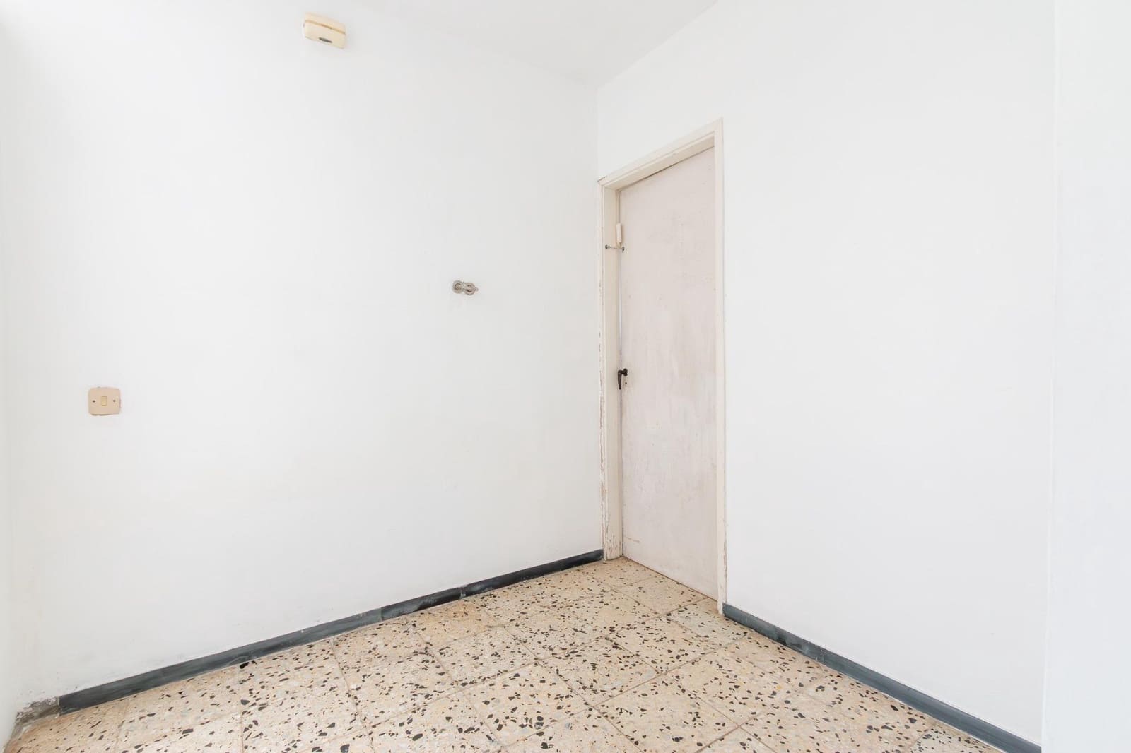 5 slaapkamer Flat te koop in Las Palmas de Gran Canaria - € 305.000 (Ref: 9102928)