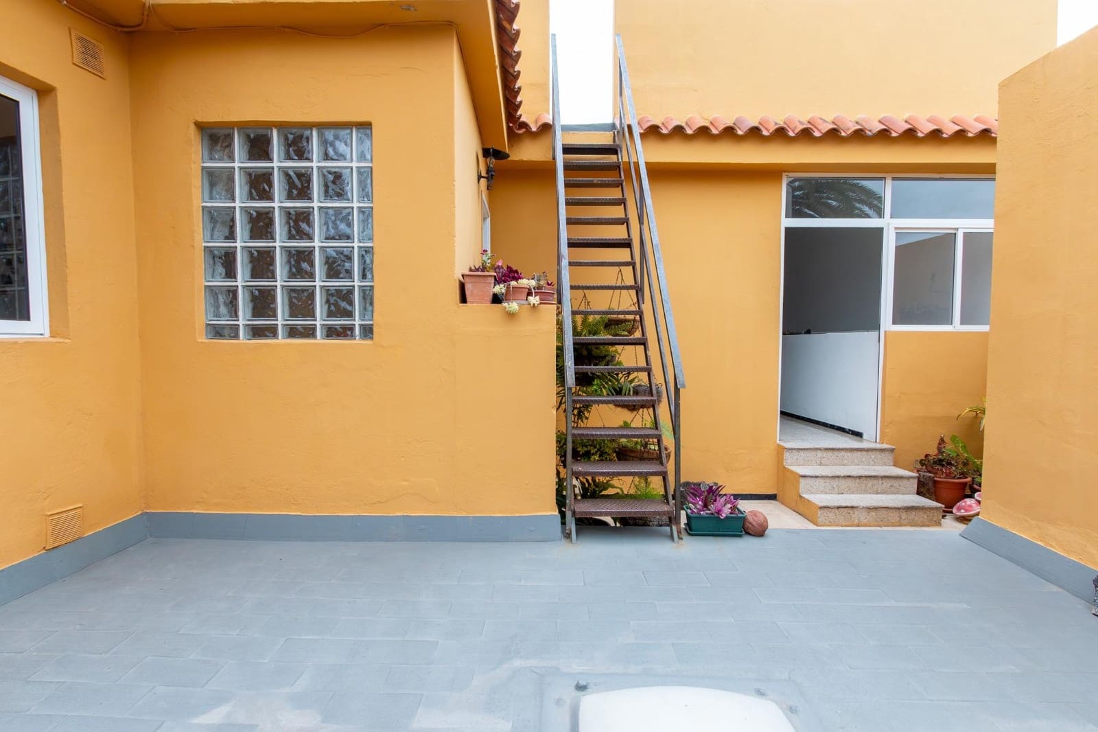 5 slaapkamer Flat te koop in Las Palmas de Gran Canaria - € 305.000 (Ref: 9102928)