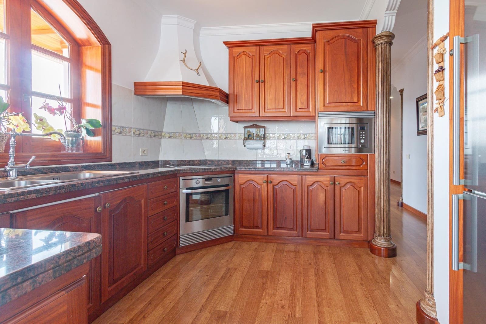 4 soveværelse Villa til salg i Arucas med garage - € 860.000 (Ref: 9134482)