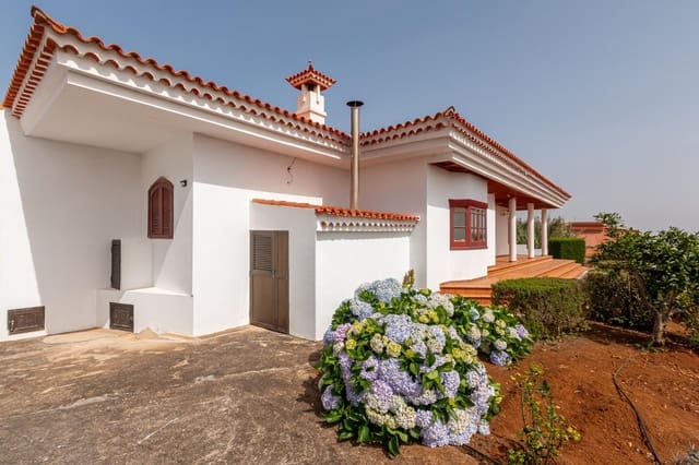 4 soveværelse Villa til salg i Arucas med garage - € 860.000 (Ref: 9134482)