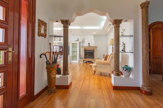 4 soveværelse Villa til salg i Arucas med garage - € 860.000 (Ref: 9134482)