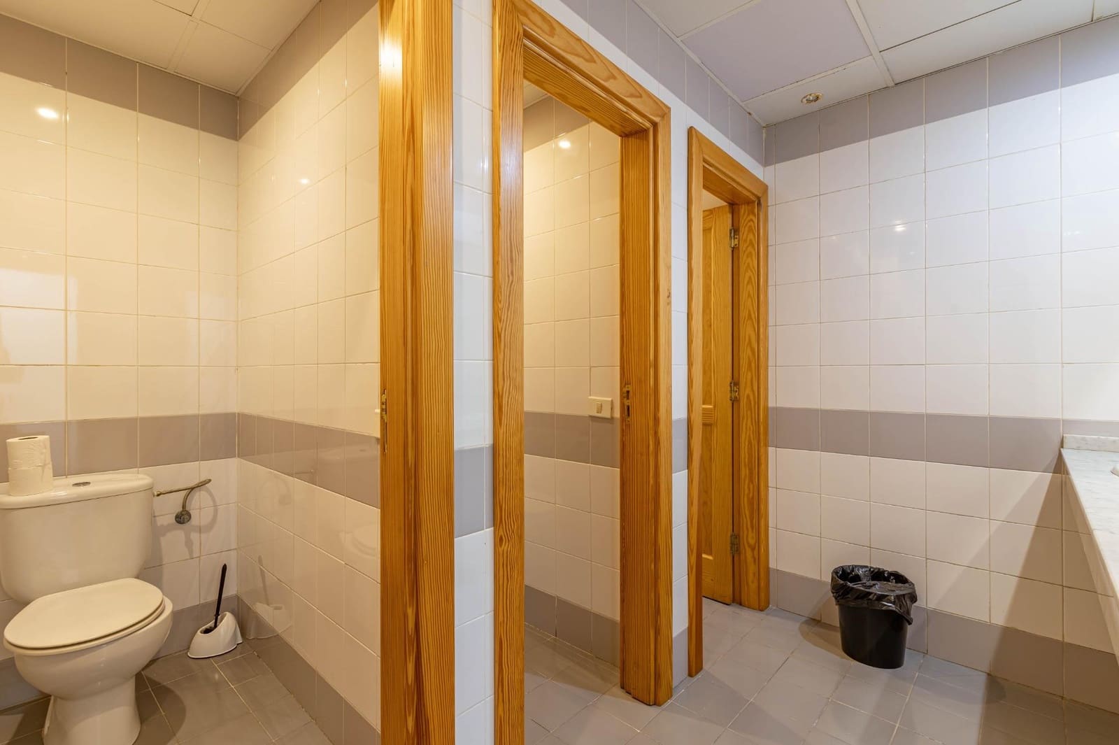 Kommersiell til salgs i Las Palmas de Gran Canaria - € 290 000 (Ref: 9141630)